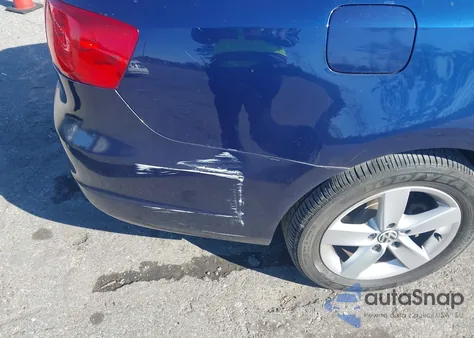 2011 Volkswagen Jetta 2.0L Tdi z USA, uszkodzony, nr VIN 3VW3L7AJ5BM046442